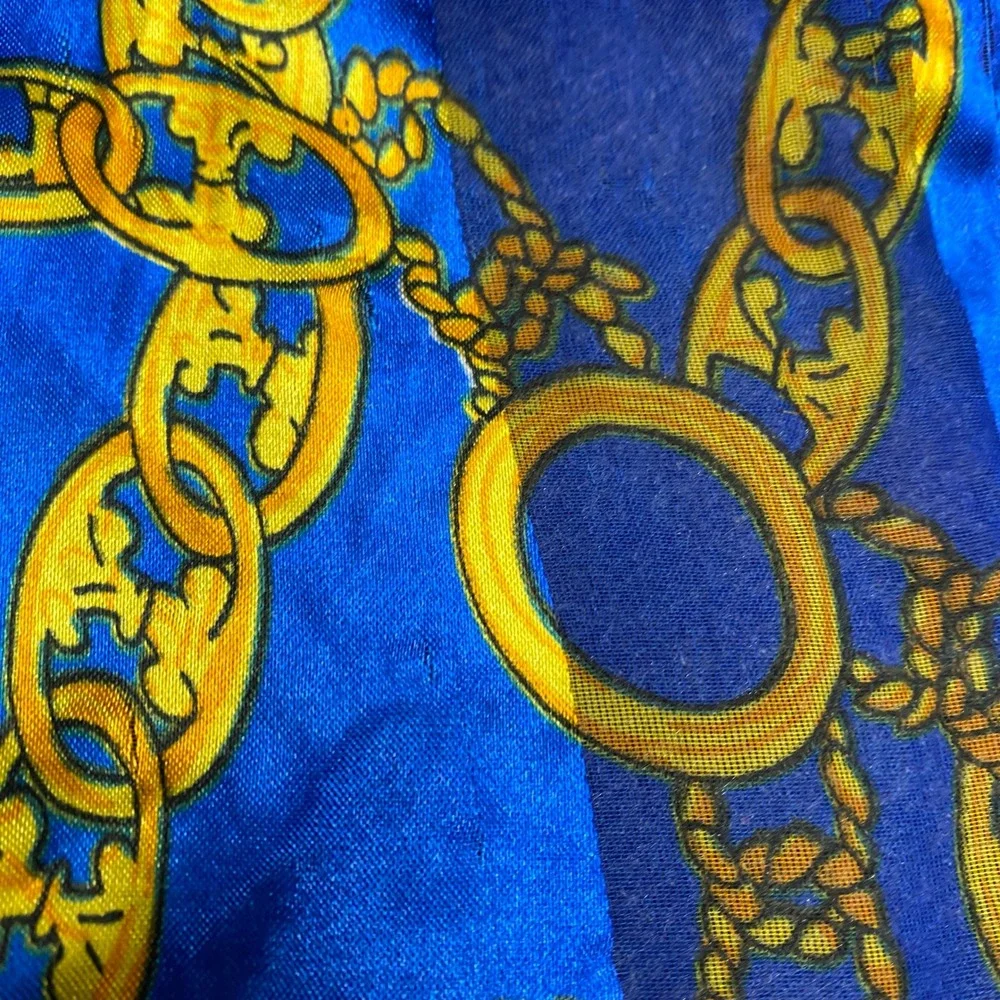 Vintage Style Gold Chain Link Blue Striped Lightweight Silk Feel Scarf